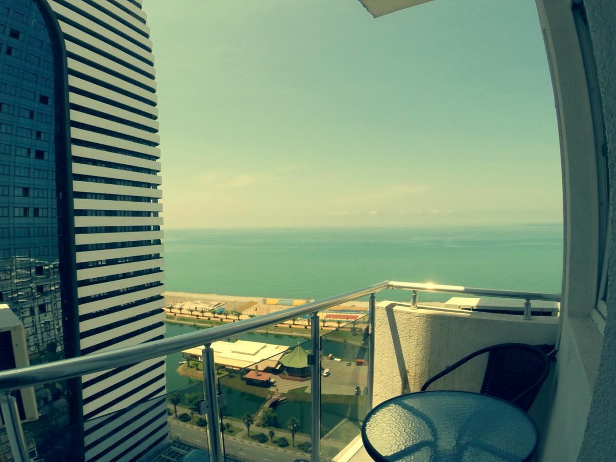 Apart Hotel Irida 巴统 外观 照片